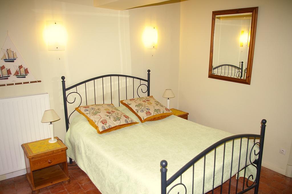 Chambres Au Logis Des Acacias Le Puley Екстериор снимка